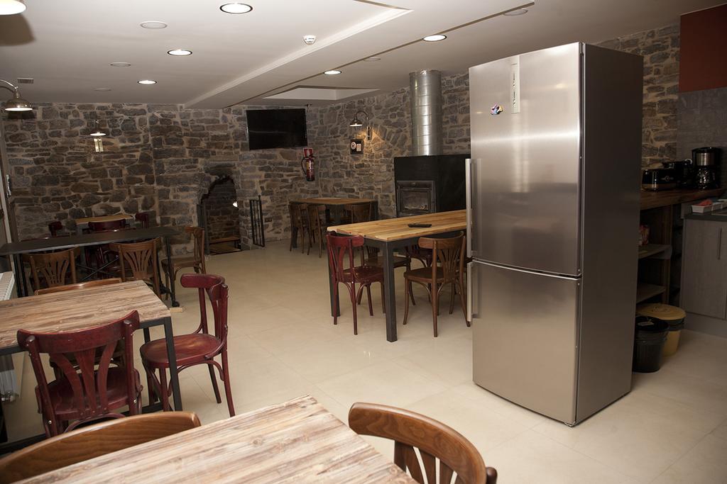 Hostel-Albergue Monte Perdido Торла Экстерьер фото