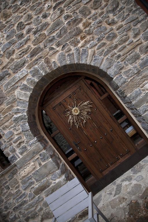 Hostel-Albergue Monte Perdido Торла Экстерьер фото