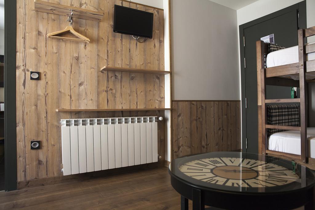 Hostel-Albergue Monte Perdido Торла Экстерьер фото