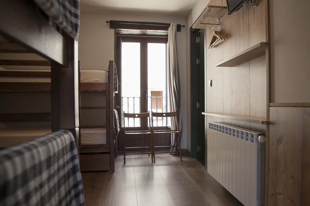 Hostel-Albergue Monte Perdido Торла Экстерьер фото